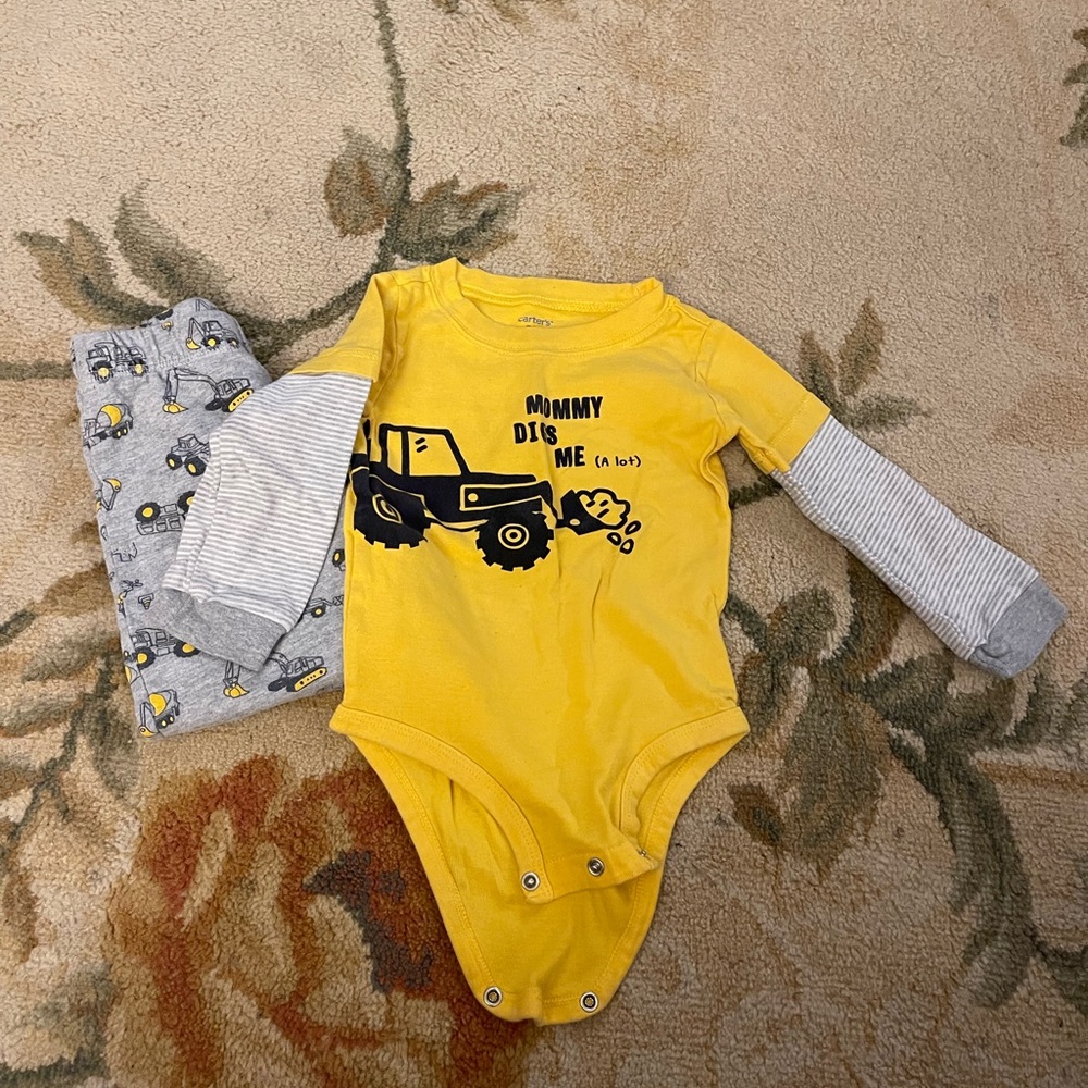 Mommy dogs me a lot onesie set